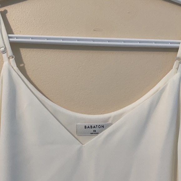 SOLD NWOT Babaton white V-neck cami XS - Picture 2 of 5